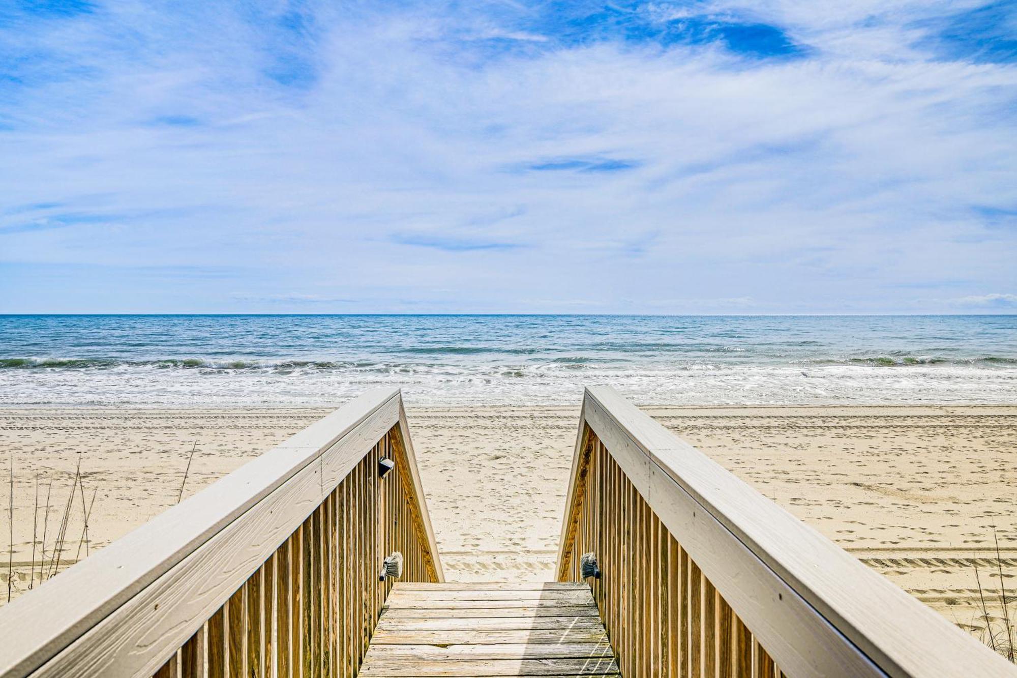 On-The-Beach Escape Oceanfront In Surfside! Myrtle Beach Dış mekan fotoğraf