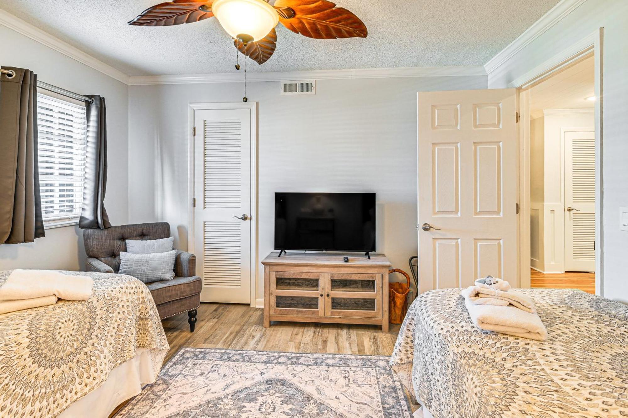 On-The-Beach Escape Oceanfront In Surfside! Myrtle Beach Dış mekan fotoğraf